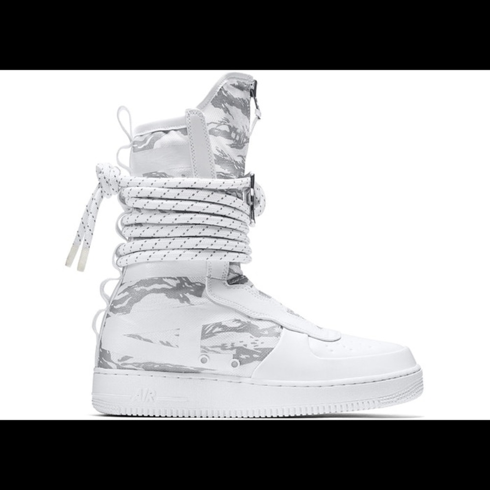Nike Air Force 1 SF Winter Camo high tops